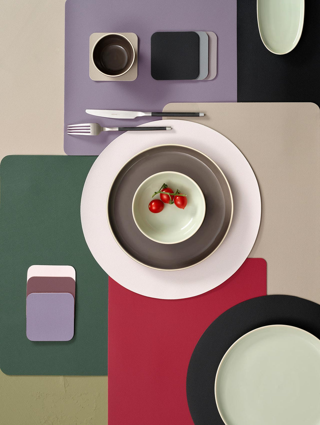 VI Tischset-leatheropticfine-topview_350f01e4-bc5f-454e-a732-6a15c634cf78.jpg